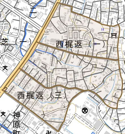 西梶返とその周辺の地図。町の範囲を重ねている