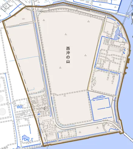 大字西沖の山とその周辺の地図。町の範囲を重ねている