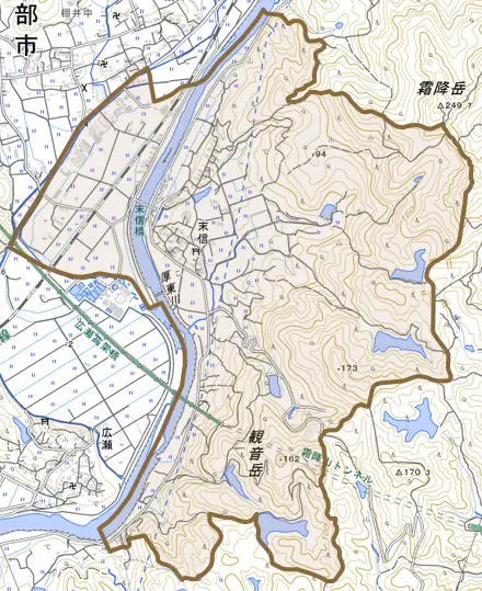 大字末信とその周辺の地図。町の範囲を重ねている
