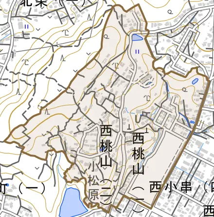 西桃山とその周辺の地図。町の範囲を重ねている