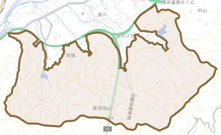 黒川とその周辺の地図。町の範囲を重ねている