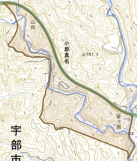 小郡真名とその周辺の地図。町の範囲を重ねている