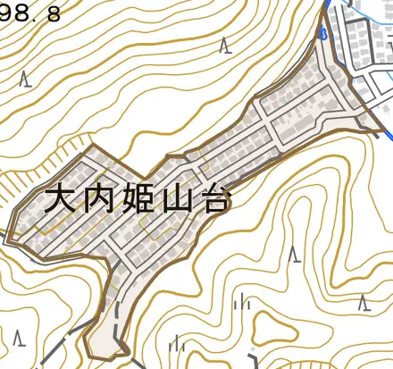 大内姫山台とその周辺の地図。町の範囲を重ねている