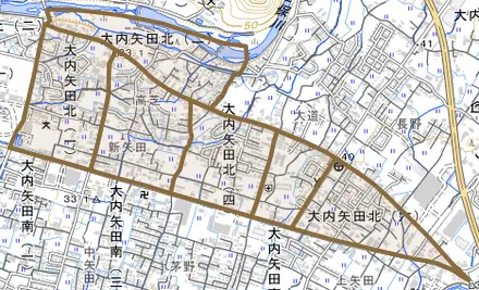 大内矢田北とその周辺の地図。町の範囲を重ねている