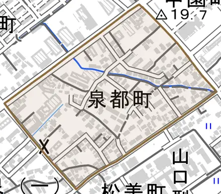 泉都町とその周辺の地図。町の範囲を重ねている