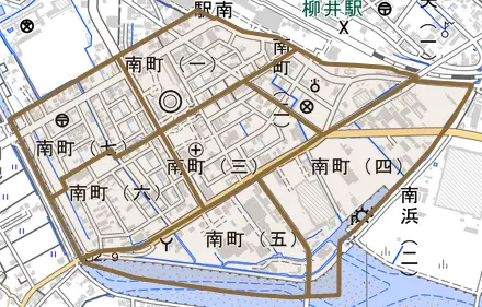 南町とその周辺の地図。町の範囲を重ねている