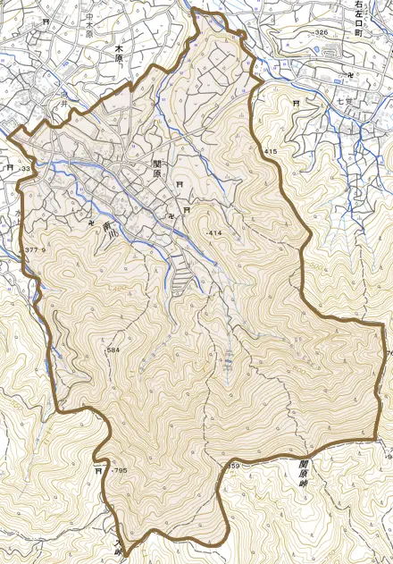 関原とその周辺の地図。町の範囲を重ねている