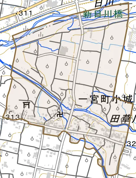 一宮町小城とその周辺の地図。町の範囲を重ねている