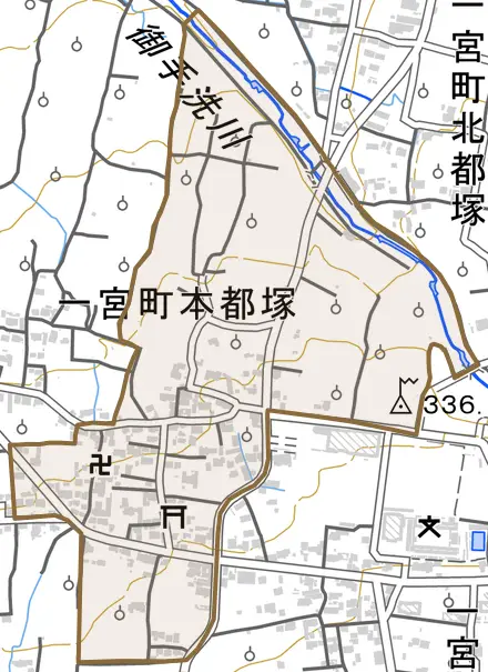 一宮町本都塚とその周辺の地図。町の範囲を重ねている