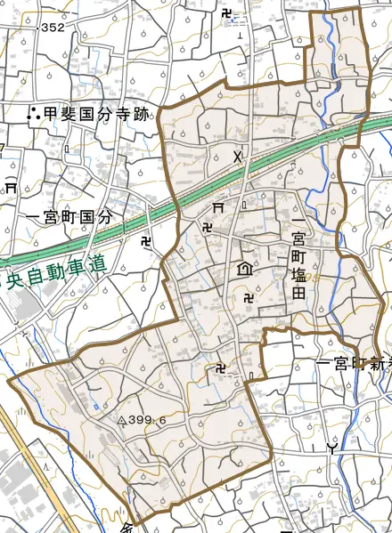 一宮町塩田とその周辺の地図。町の範囲を重ねている