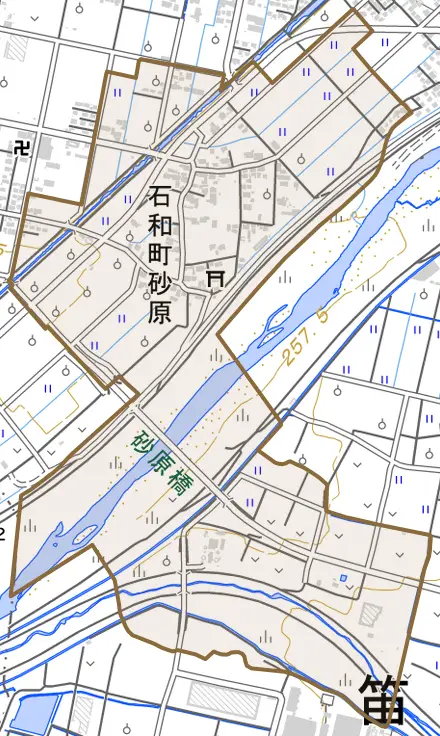 石和町砂原とその周辺の地図。町の範囲を重ねている