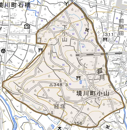 境川町小山とその周辺の地図。町の範囲を重ねている