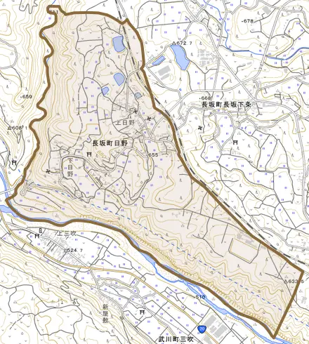 長坂町日野とその周辺の地図。町の範囲を重ねている