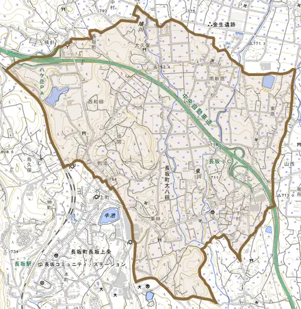 長坂町大八田とその周辺の地図。町の範囲を重ねている