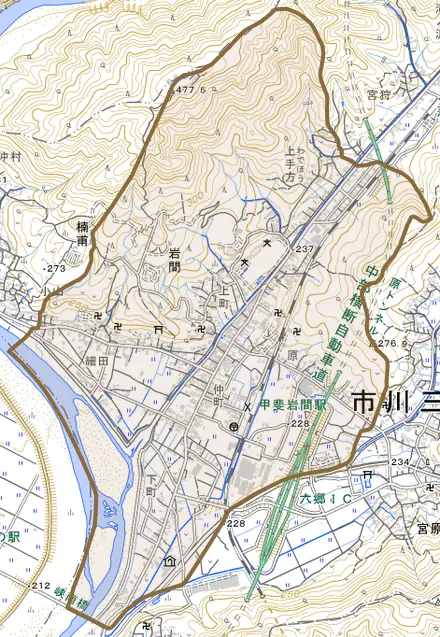 岩間とその周辺の地図。町の範囲を重ねている