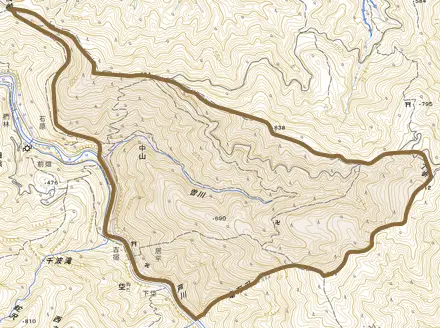 中山とその周辺の地図。町の範囲を重ねている