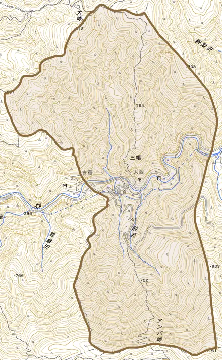 三帳とその周辺の地図。町の範囲を重ねている