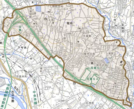 龍地とその周辺の地図。町の範囲を重ねている