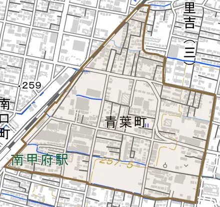 青葉町とその周辺の地図。町の範囲を重ねている