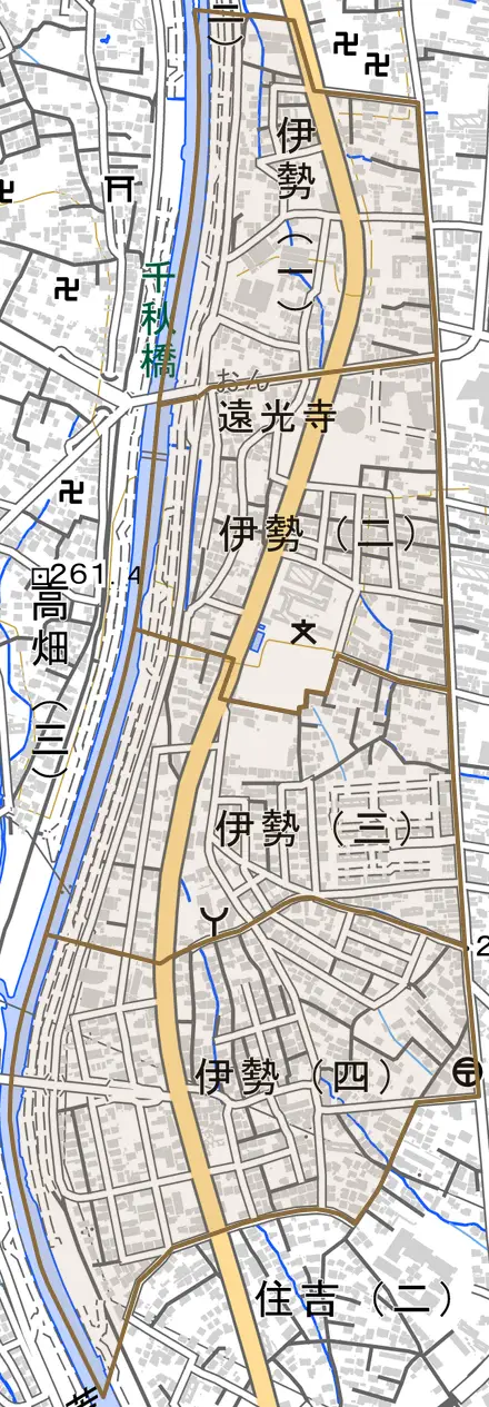 伊勢とその周辺の地図。町の範囲を重ねている