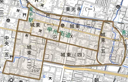 城東とその周辺の地図。町の範囲を重ねている