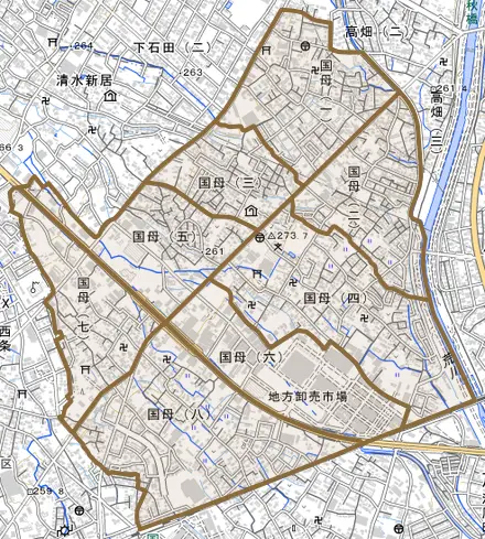 国母とその周辺の地図。町の範囲を重ねている