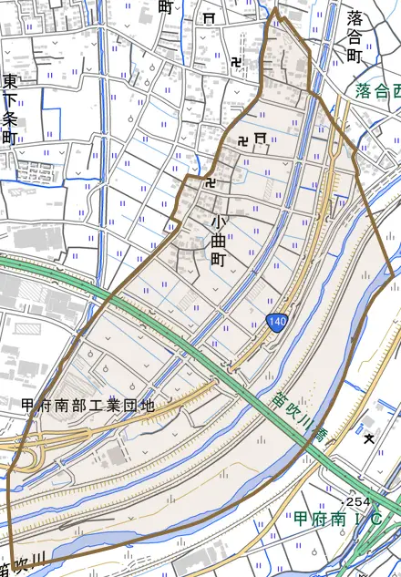 小曲町とその周辺の地図。町の範囲を重ねている