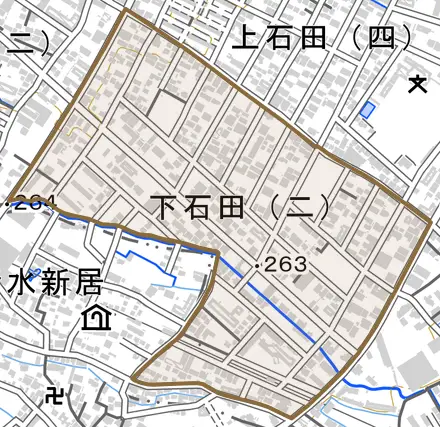 下石田とその周辺の地図。町の範囲を重ねている