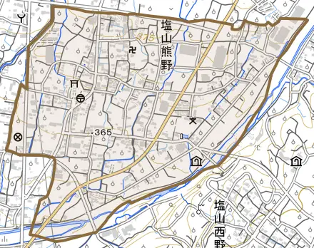 塩山熊野とその周辺の地図。町の範囲を重ねている
