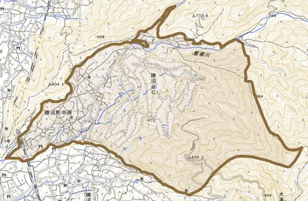 勝沼町中原とその周辺の地図。町の範囲を重ねている