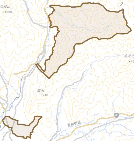 塩山小屋敷とその周辺の地図。町の範囲を重ねている