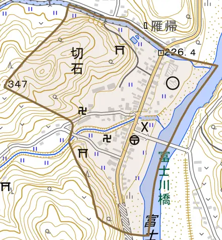 切石とその周辺の地図。町の範囲を重ねている