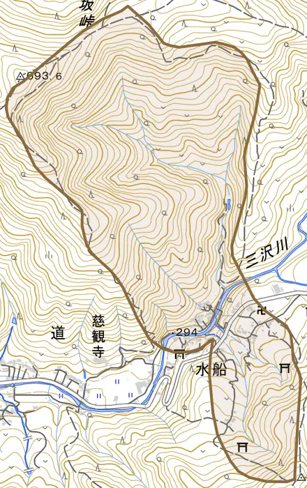水船とその周辺の地図。町の範囲を重ねている