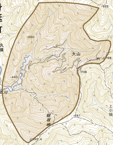 大山とその周辺の地図。町の範囲を重ねている