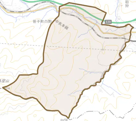 初狩町中初狩とその周辺の地図。町の範囲を重ねている