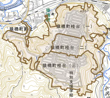 猿橋町桂台とその周辺の地図。町の範囲を重ねている