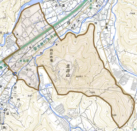 四日市場とその周辺の地図。町の範囲を重ねている