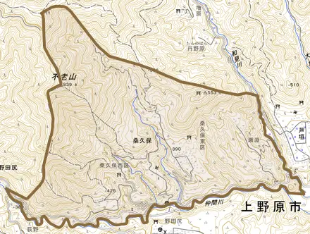 桑久保とその周辺の地図。町の範囲を重ねている