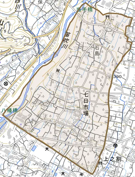 七日市場とその周辺の地図。町の範囲を重ねている