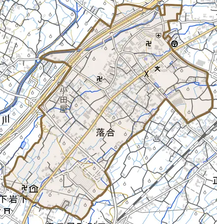 落合とその周辺の地図。町の範囲を重ねている
